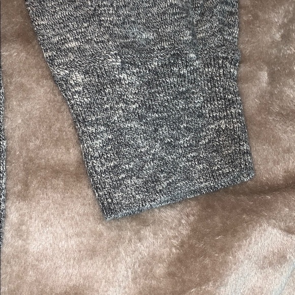 American Eagle 🦅 Sweater - Picture 5 of 5